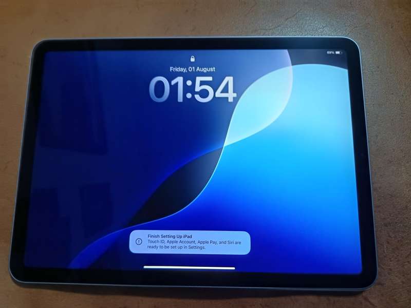IPad Air 5th gen A2588 256GB