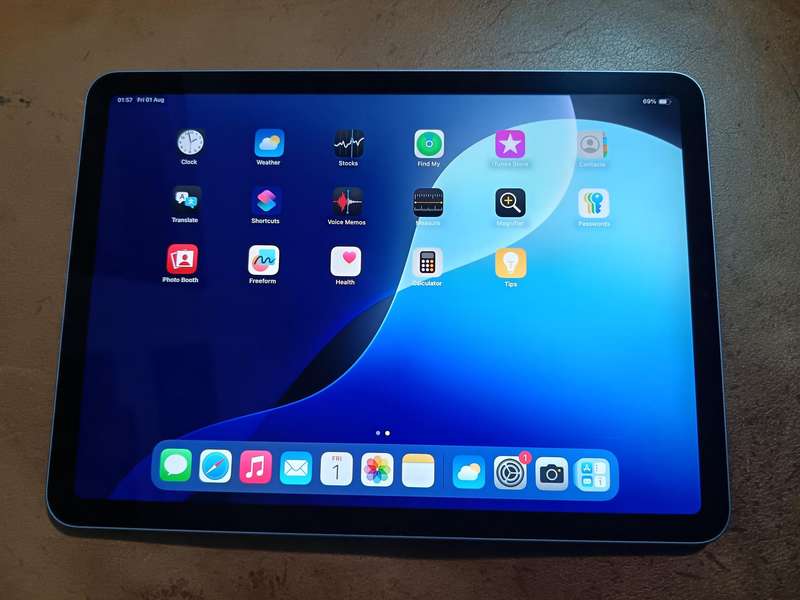 IPad Air 5th gen A2588 256GB