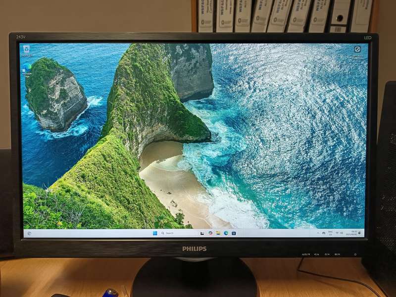 Lenovo V50t Intel Core i3 Desktop PC  BOX