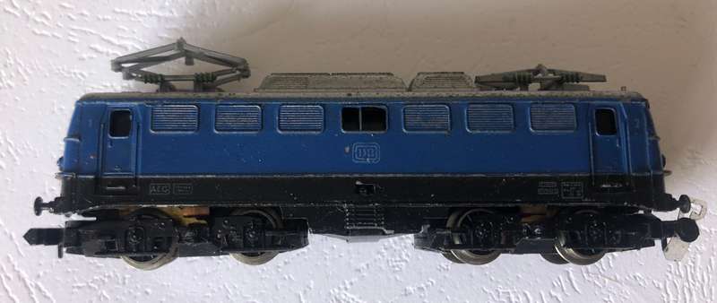 Arnold Rapido n-gauge loco and rolling stock