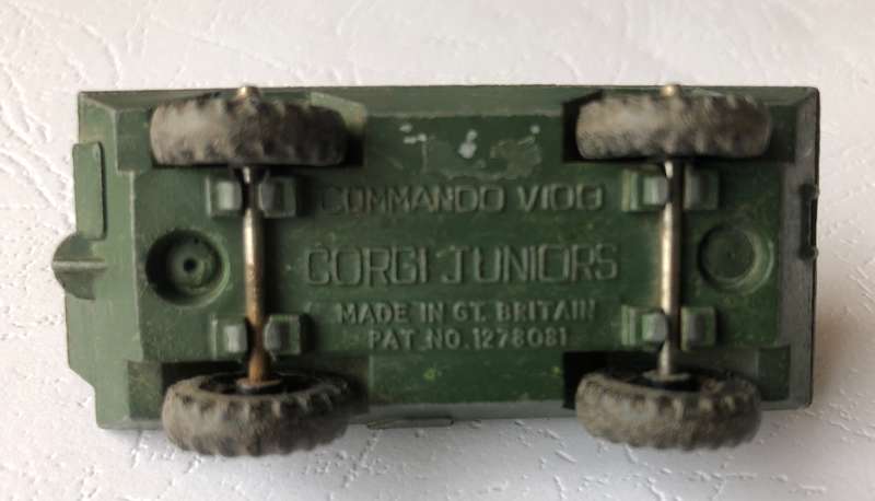 Corgi Juniors Commando V100