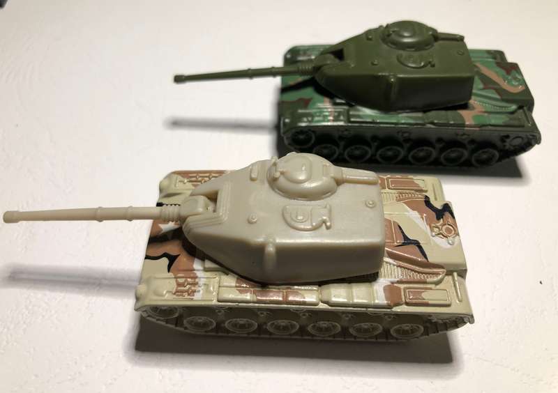 Hot Wheels Battle Tank/ Big Bertha