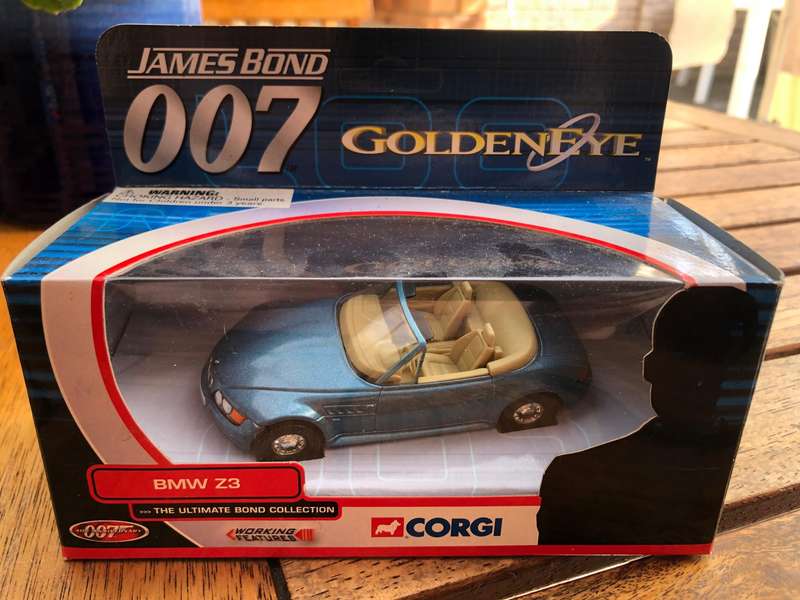 Corgi James Bond BMW Z3 Goldeneye