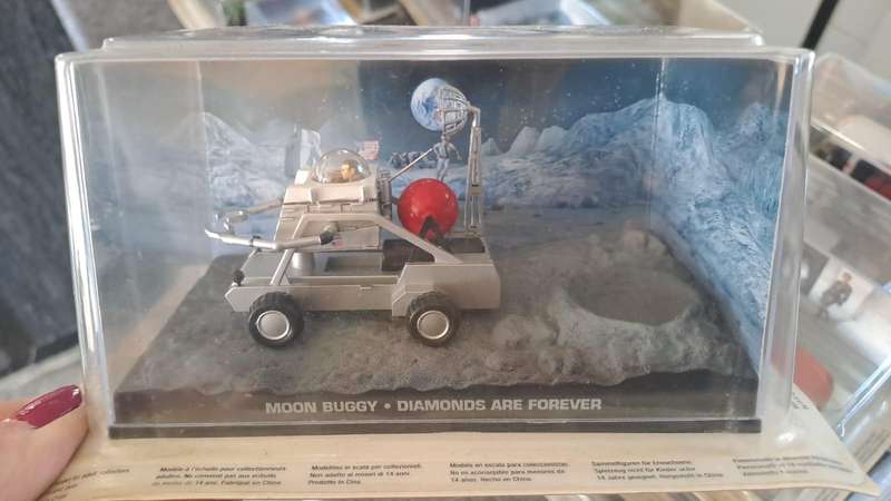 James Bond Diecast Model Car Collection Moon Buggy Diamonds Are Forever Movie Film 1/43 scale new