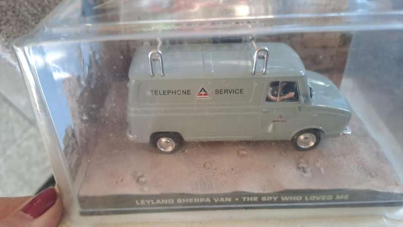 1:43 Leyland Sherpa Van - James Bond "The Spy Who Loved Me"