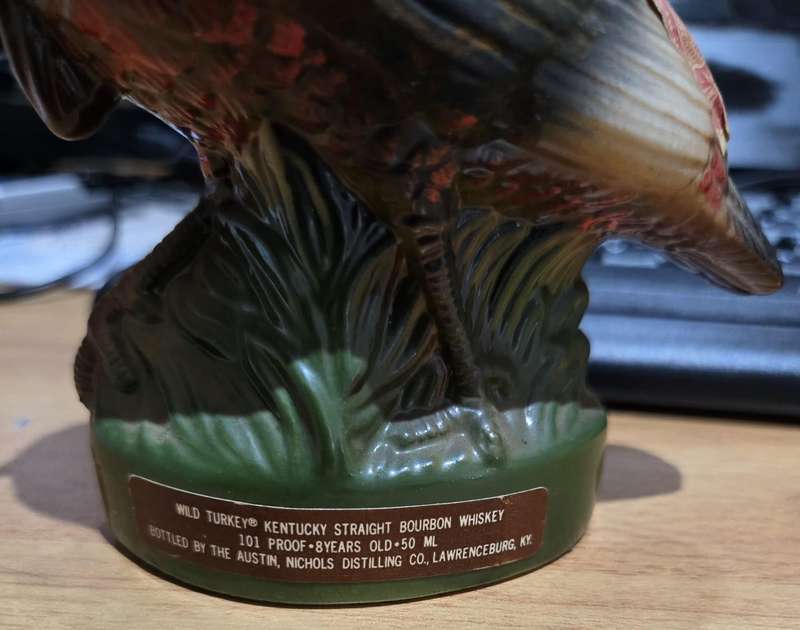 Vintage Austin Nichols Wild Turkey 101 Kentucky Bourbon Decantor Limited Edition