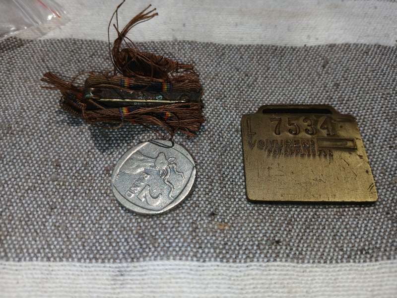 American Legion 40/8 Medal  40 Hommes 8 Chevaux WWI Era Horse Men Collectible