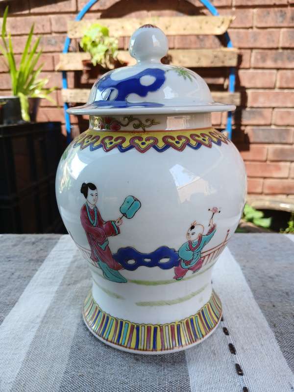 Antique Chinese Lidded Ginger Jar  Hand-Painted Porcelain, Famille Rose Style