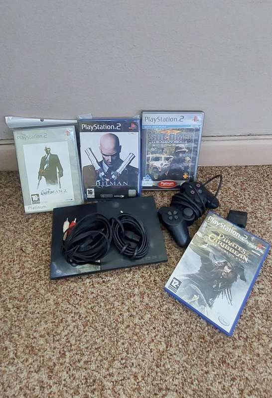 PLAYSTATION 2 + 1 CONTROL + 4 GAMES