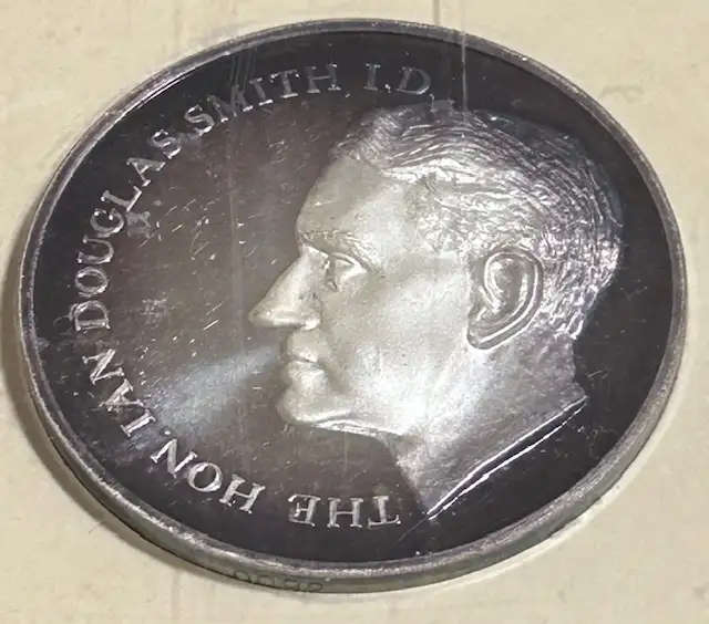 RHODESIA HISTORY MEDALLION VOL. 2 (42 GRAMS PURE 99.9 SILVER) IN ORIGINAL HOLDER SEALEDRHODESIA HIST