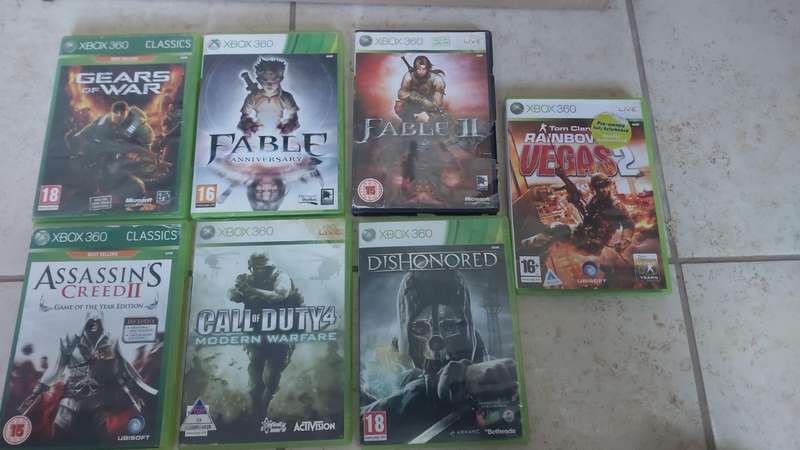 XBOX 360 + 2 CONTROLLERS + 7 GAMES- GOOD CONDITION
