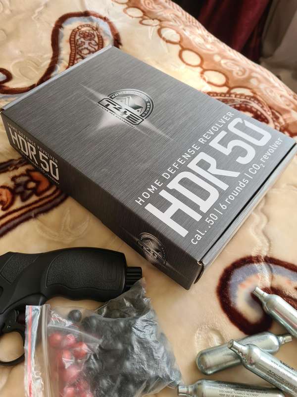 Umarex HDR 50 pistol