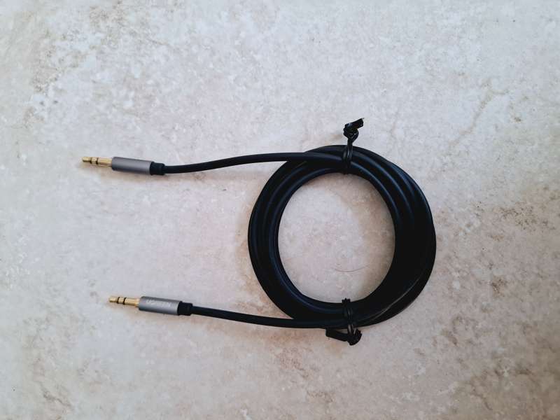 Male to male cable