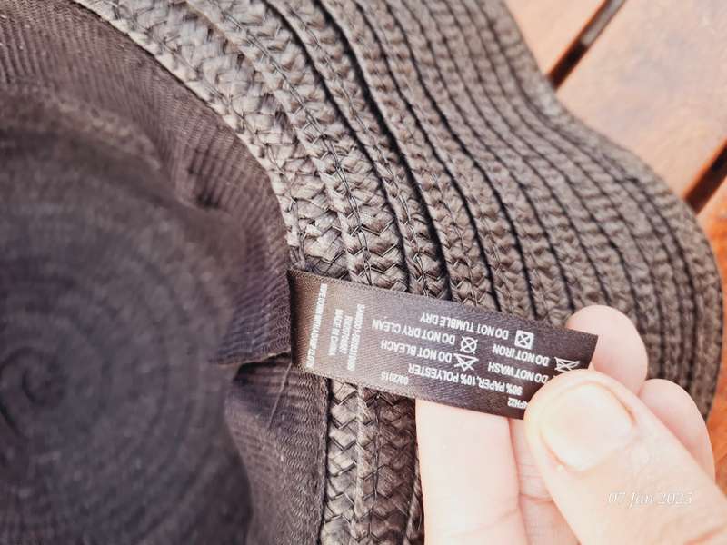 Floppy sun hat