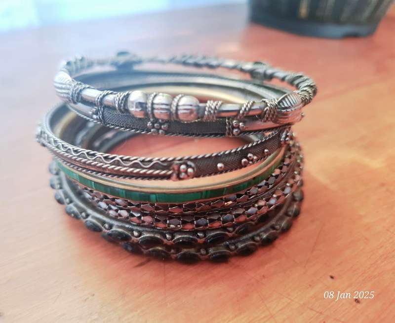 Costume jewellery - bangles