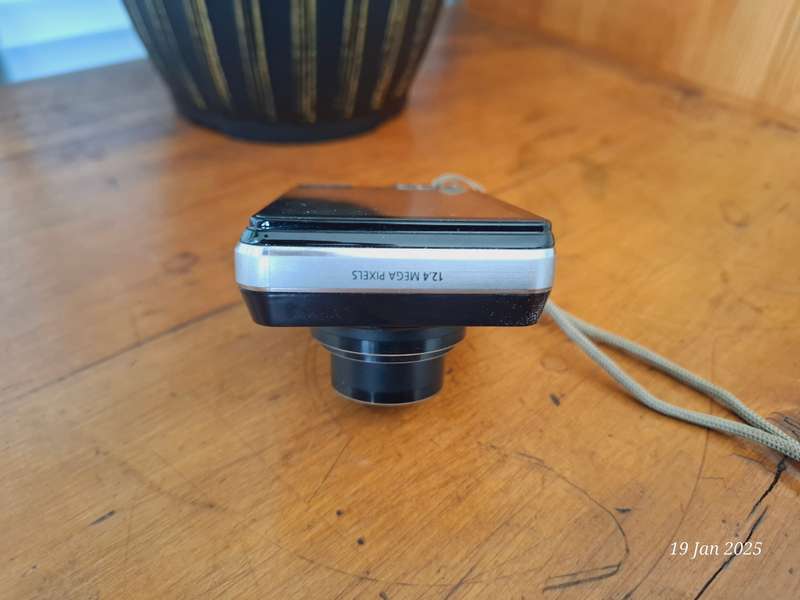 Samsung PL150 digital camera