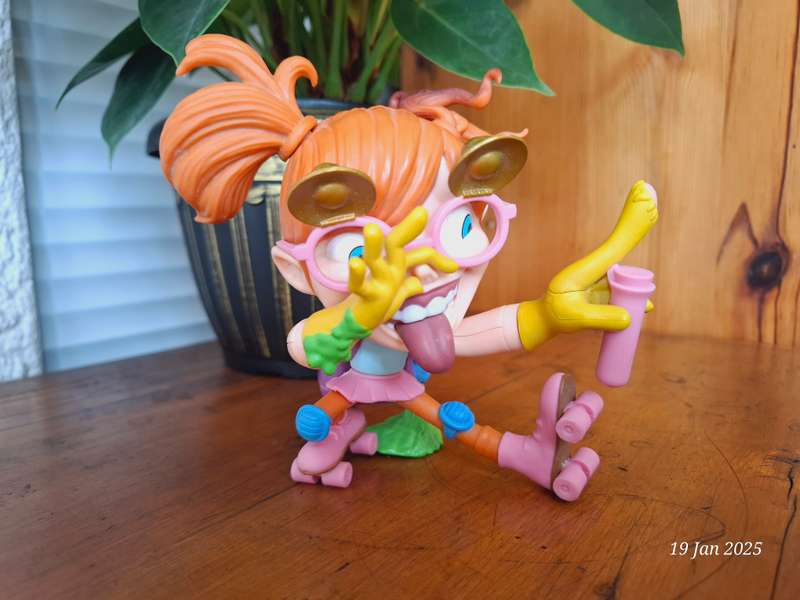 The Fartist club - Windy Wendy (no box, toy only)