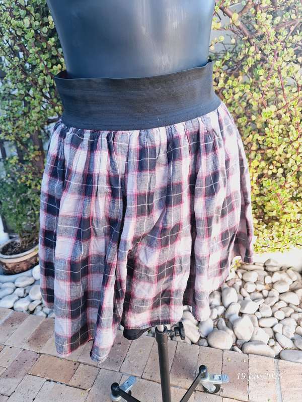 Kelso casual mini skirt - 10