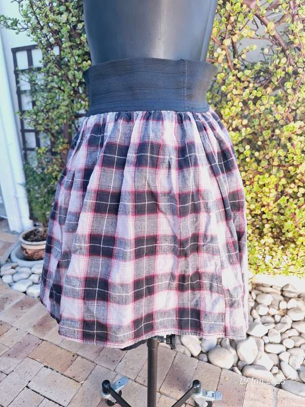Kelso casual mini skirt - 10