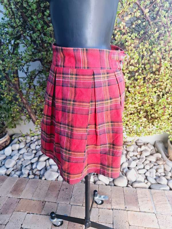 Misguided high waist tartan mini skirt with buckle detail - UK14