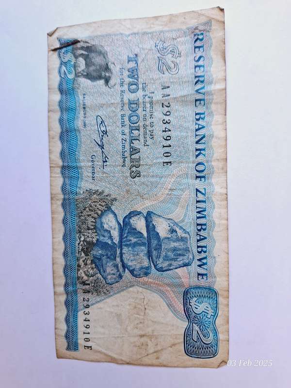 Reserve bank of Zimbabwe 2 Dollars circulated bank note of 1980's