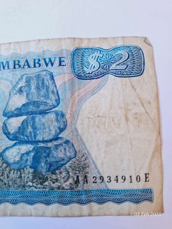 Reserve bank of Zimbabwe 2 Dollars circulated bank note of 1980's