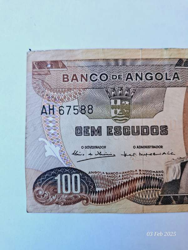 1972 Bank of Angola 100 Escudos bank note