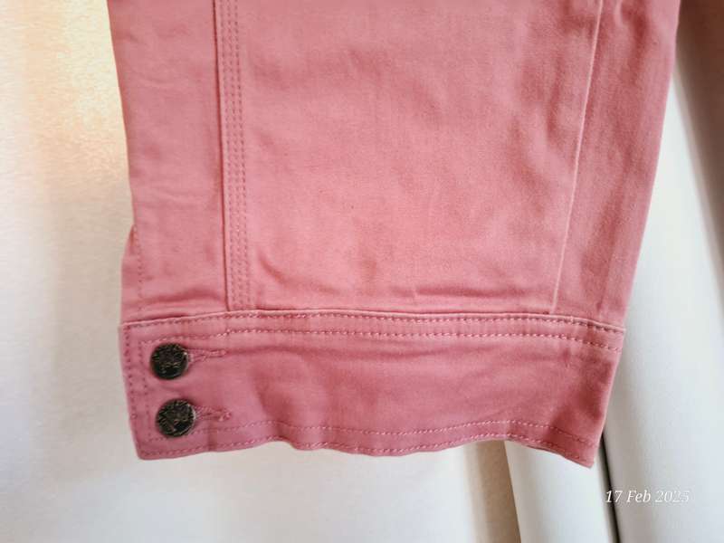 TRS by Truworths coral 3/4 denim shorts. Size 36