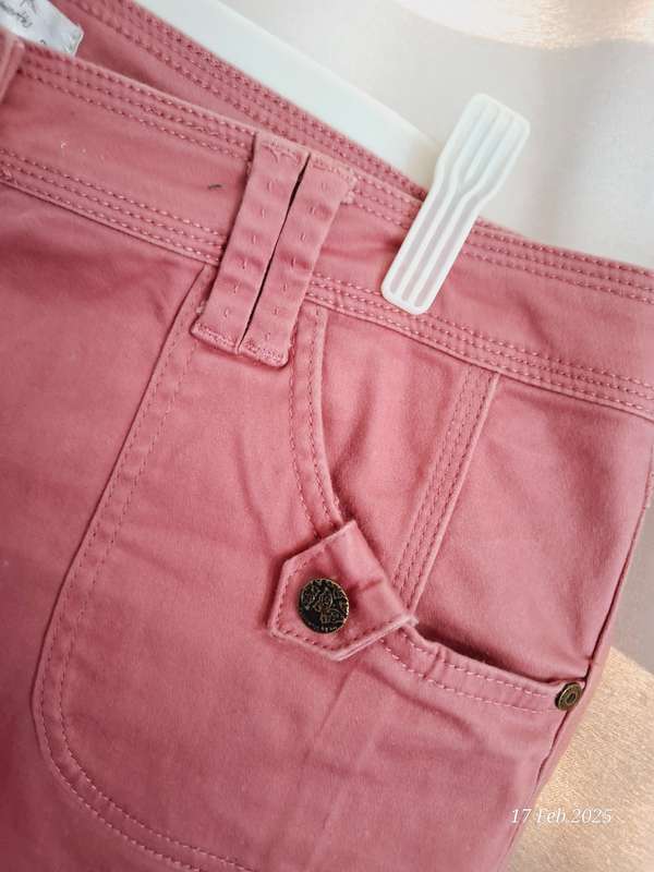 TRS by Truworths coral 3/4 denim shorts. Size 36