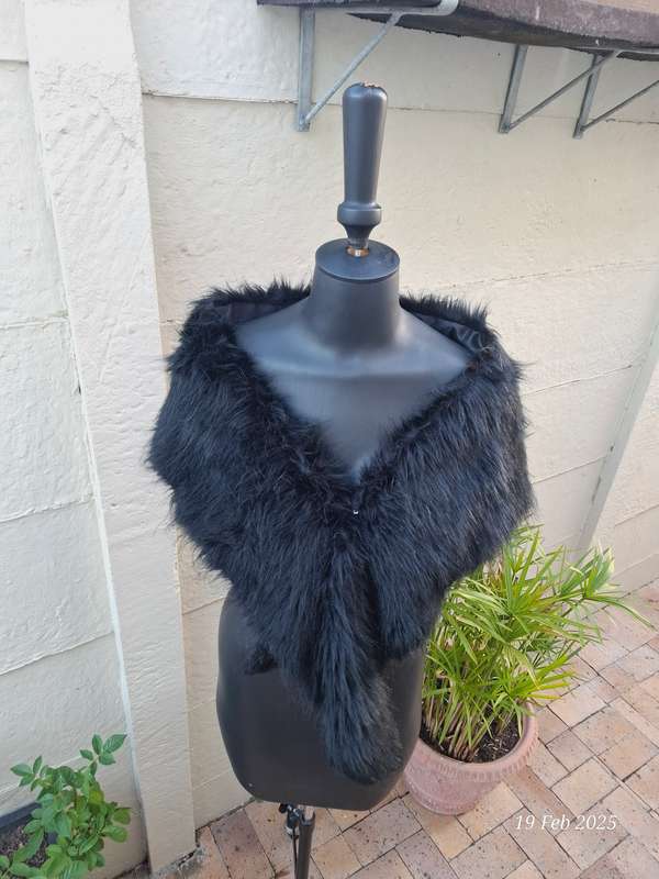 Noir by Nanine ( South African designer) Black faux fur scarf / stola / wrap