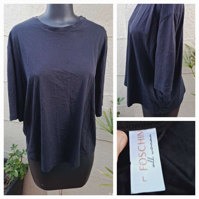 Foschini black tshirt - L