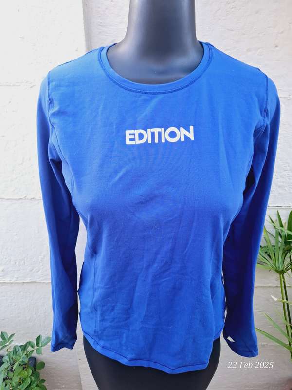 Woolworths edition longsleeve shirt  Size M