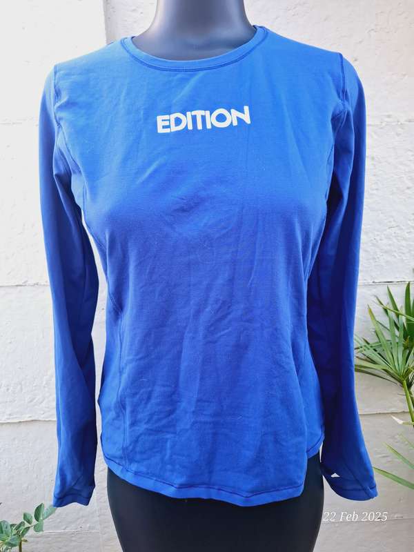 Woolworths edition longsleeve shirt  Size M