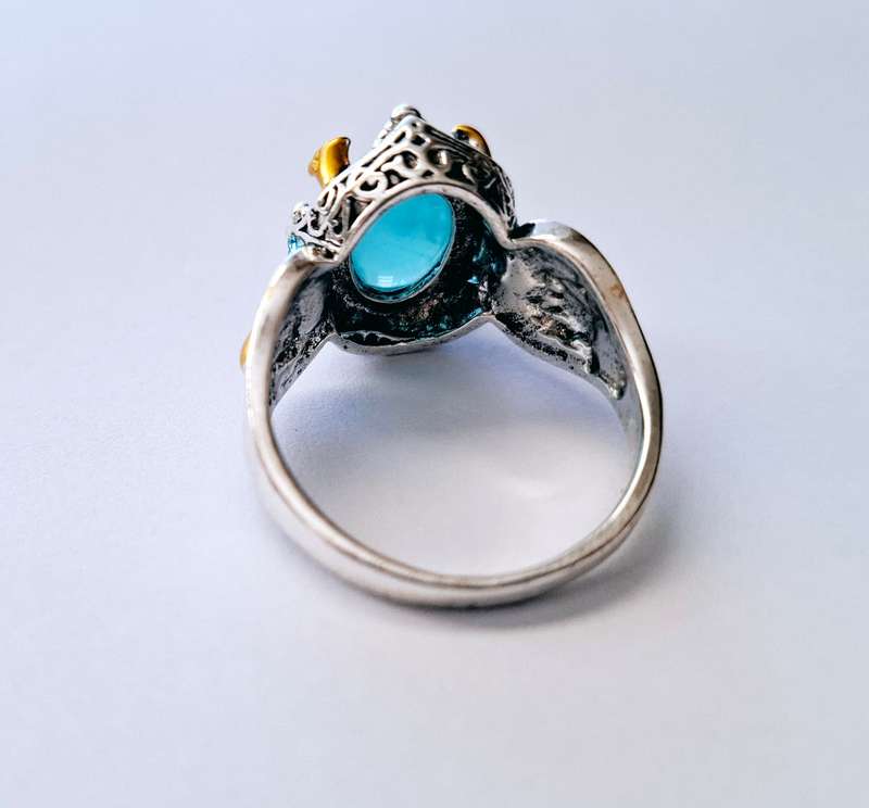 New Vintage alloy and synthetic cubic zirconia ring - Size 13