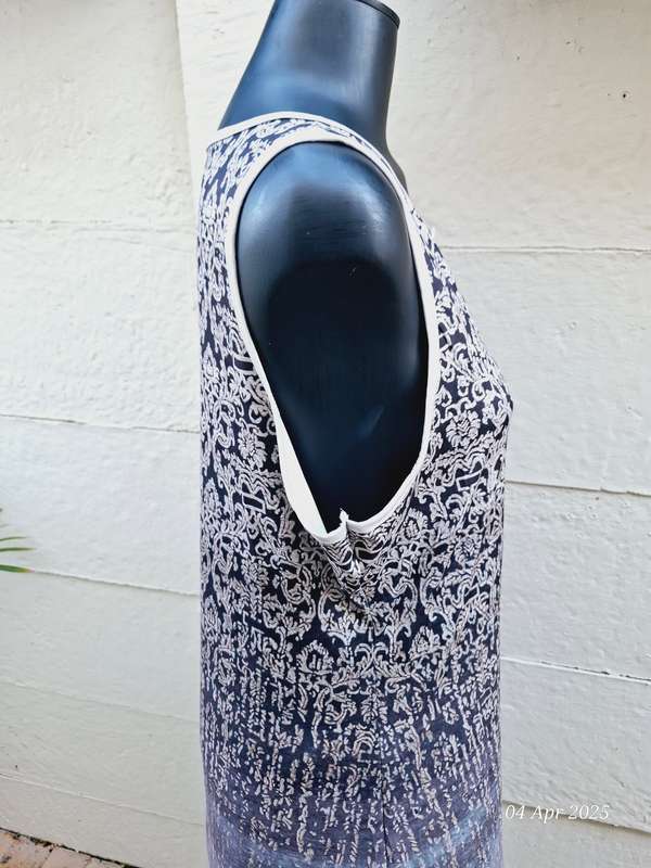NEW Sleeveless print dress - XXL
