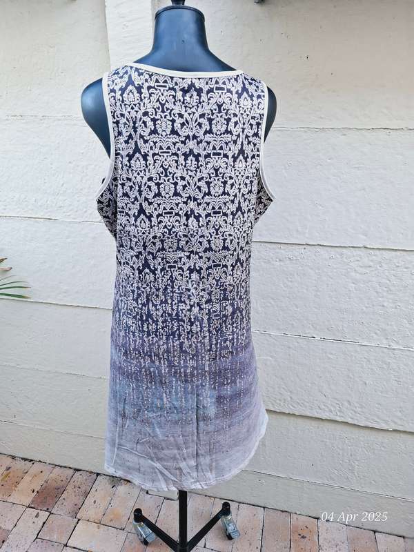 NEW Sleeveless print dress - XXL