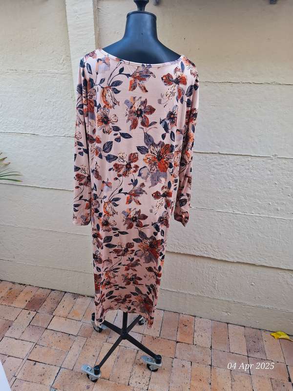 NEW Floral sleep dress Pyjamas - XL