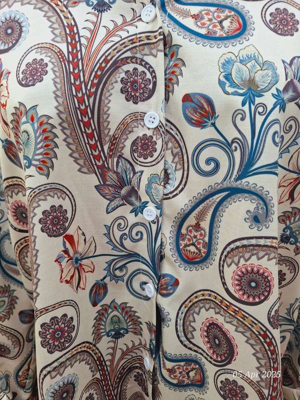 New floral longsleeve high-low button shirt - Size XXL