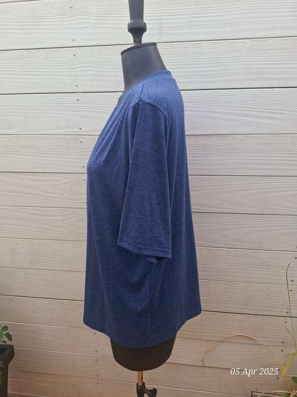 Navy open short sleeve cardigan  Size XL