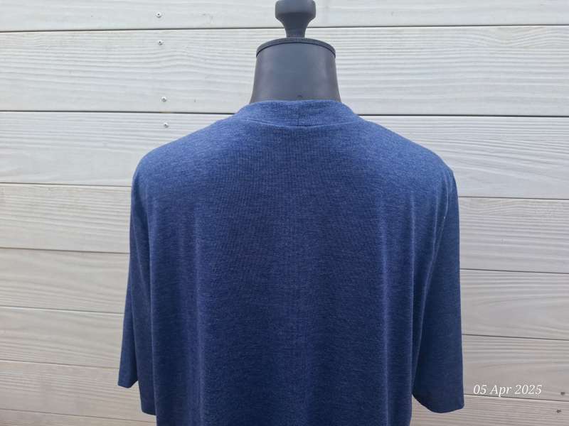 Navy open short sleeve cardigan  Size XL