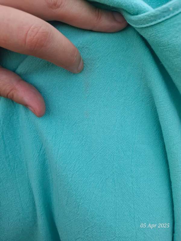 Turquoise top with detail at bottom - Size XXL/16