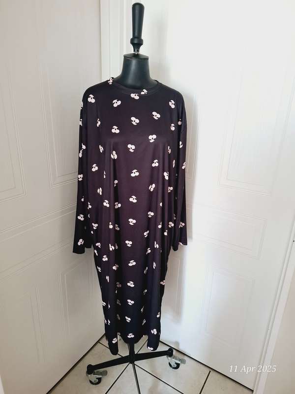 Plus Size Crew Neck Long Sleeve Nightdress - 4XL