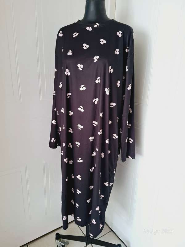 Plus Size Crew Neck Long Sleeve Nightdress - 4XL