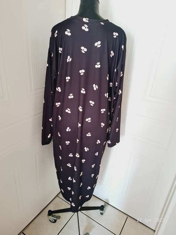 Plus Size Crew Neck Long Sleeve Nightdress - 4XL