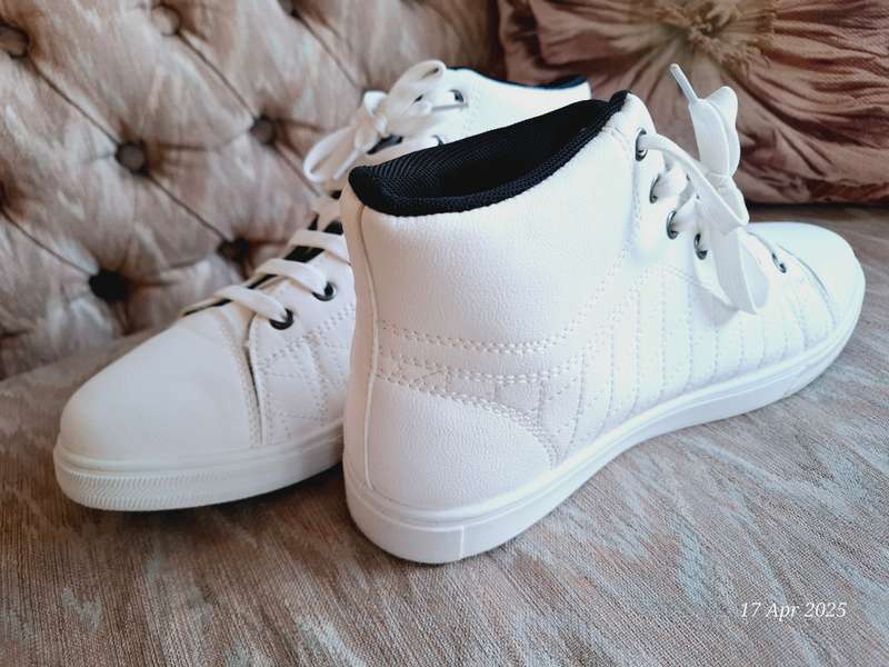 Mens White high top skateboard shoes - 9.5
