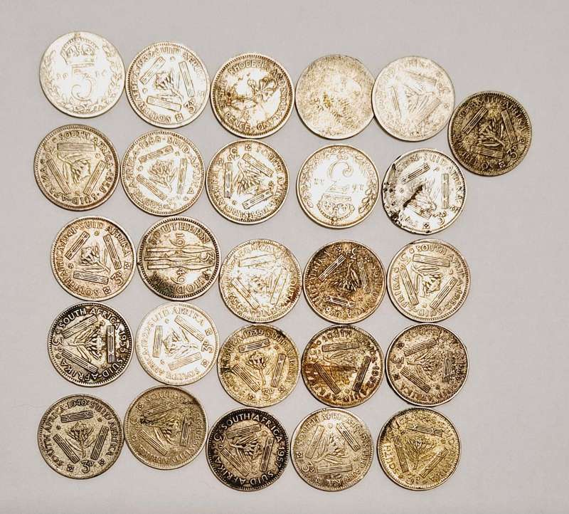26 x SA 3d circulated coins (1930's - 1950's)