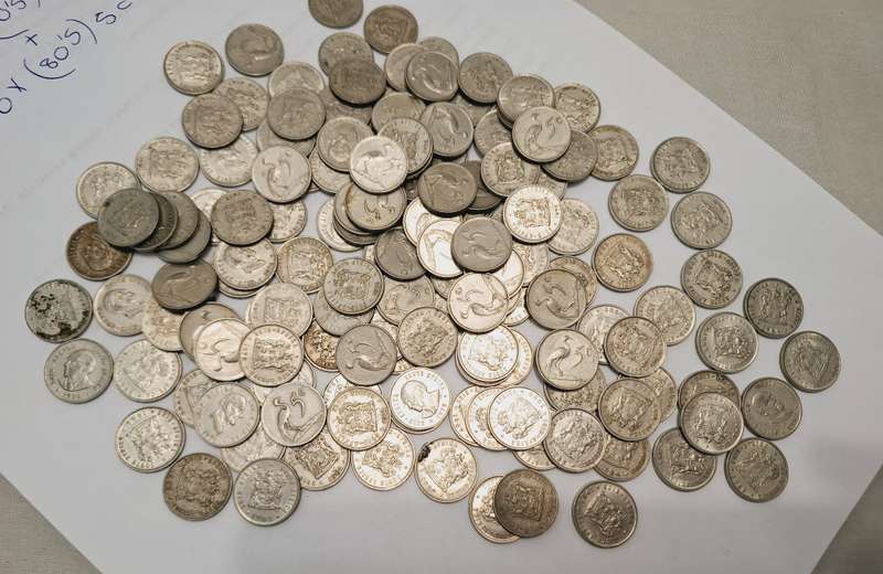 153 x SA 5c coins Years between 70's and 80's