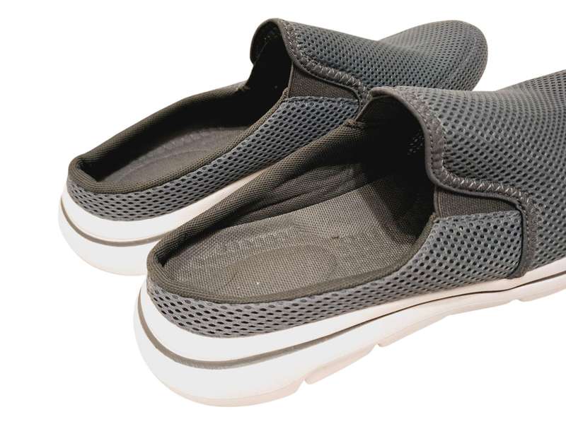 Slip on shoes - 9 - 9.5
