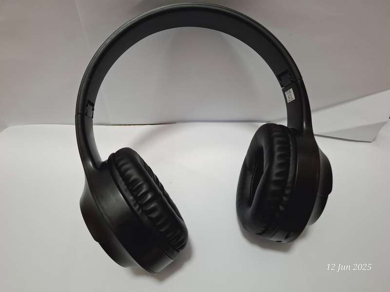 New Retractable Wireless bluetooth Headphones