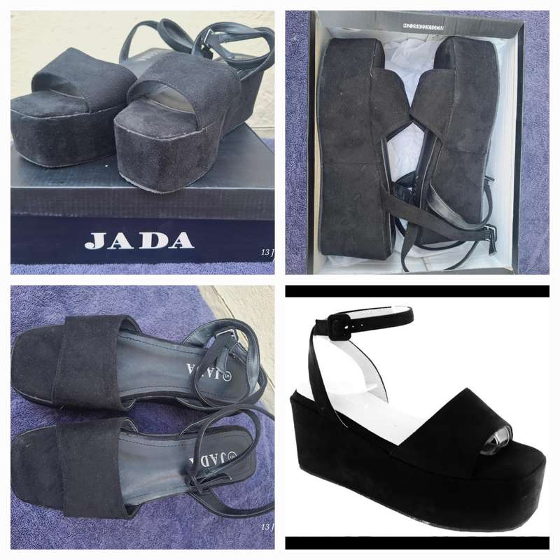 JADA black velvet platforms with ankle straps - Size 5